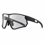 Photochromic Cycling Glasses